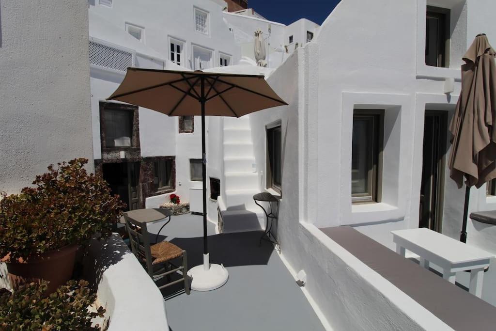 Astrea Suites "Ostria Cave Villa-Outdoor Jacuzzi" Οία Εξωτερικό φωτογραφία